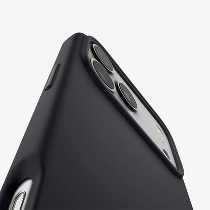 ACS09955 - iPhone 17 Pro Silicone Fit (MagFit) Case in black showing the back and side zoomed in