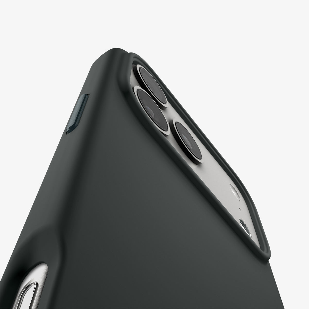 ACS09956 - iPhone 17 Pro Silicone Fit (MagFit) Case in green showing the back and side zoomed in