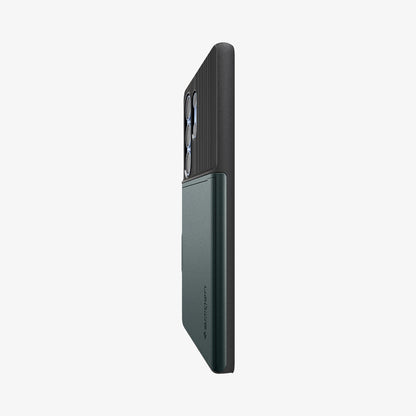 ACS08968 - Galaxy S25 Ultra Case Slim Armor CS in Abyss Green showing the partial back and side