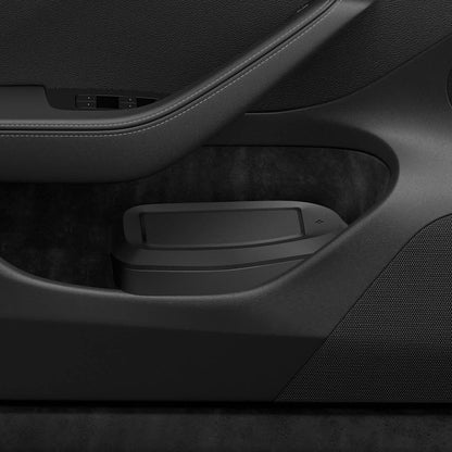 ACP09184 - Tesla Series Car Trash Bin TO282 H showing put in the car.