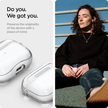 ASD01981 - Apple AirPods 3 Case Ultra Hybrid in crystal clear showing the preservation of the originality of the device with a peace of mind